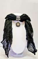 /album/ekszerkendok1/ekszerkendo-fekekte-viragos-jpg/