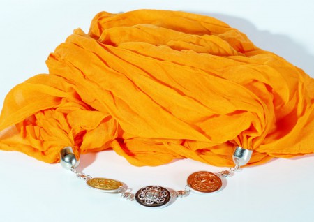 Narancssárga láncos ékszerkendő (90 x 180 cm) - Ár: 3.290 Ft